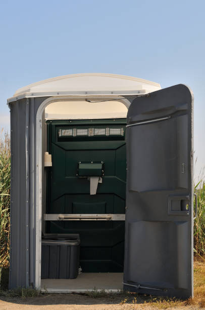 Best Porta potty delivery and setup  in St Pete Beach, FL